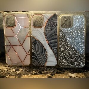 ✨Good Condition iPhone 12 Pro Cases Lot of 3 ✨